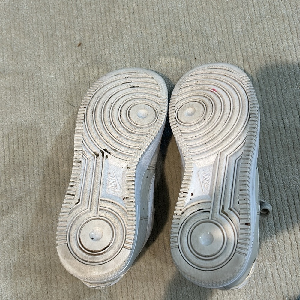 Nike Airforce Ones - Picture 4 of 5